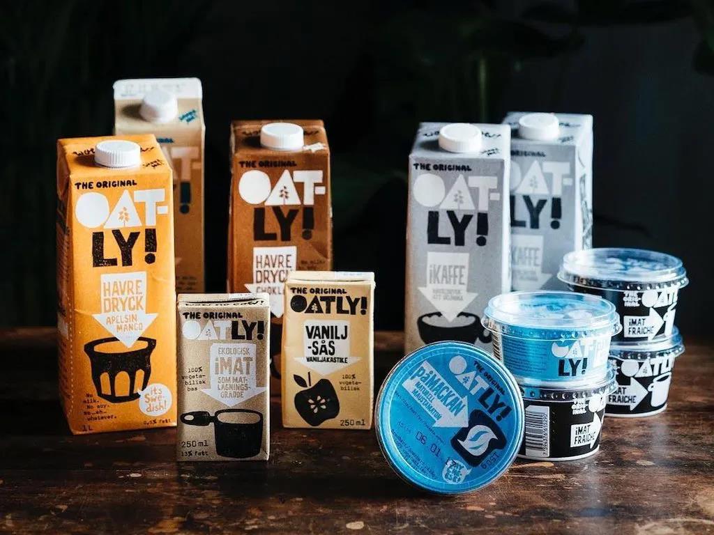 73 16 网红燕麦奶OATLY上市首日涨30%，市值已超842亿，堪称“植物奶第一股”！