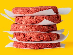 impossible foods raw 300x225 新研究指出：如与动物肉价格齐平，植物肉市场将获得显著增长