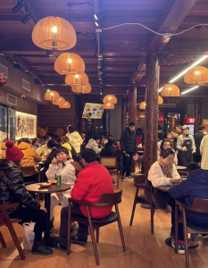 640 2 1 233x300 米特加植物肉线下门店‘壹百嵗’餐厅在淄博开业！